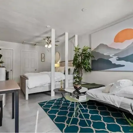 Inviting Oasis - Cozy, Spotless, And Comfortable Room Pahokee Exterior photo