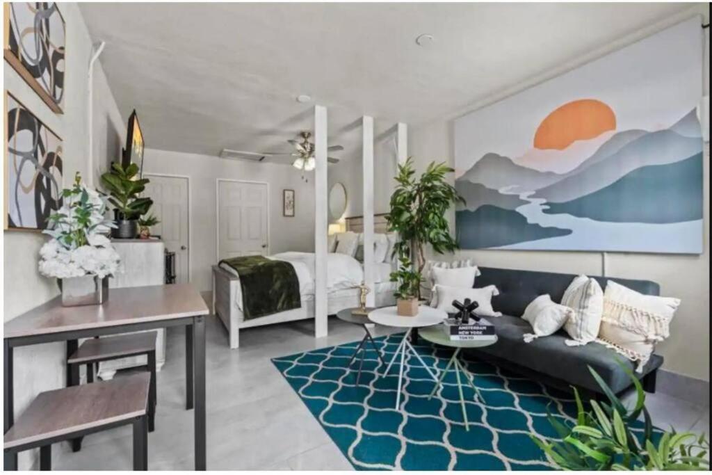 Inviting Oasis - Cozy, Spotless, And Comfortable